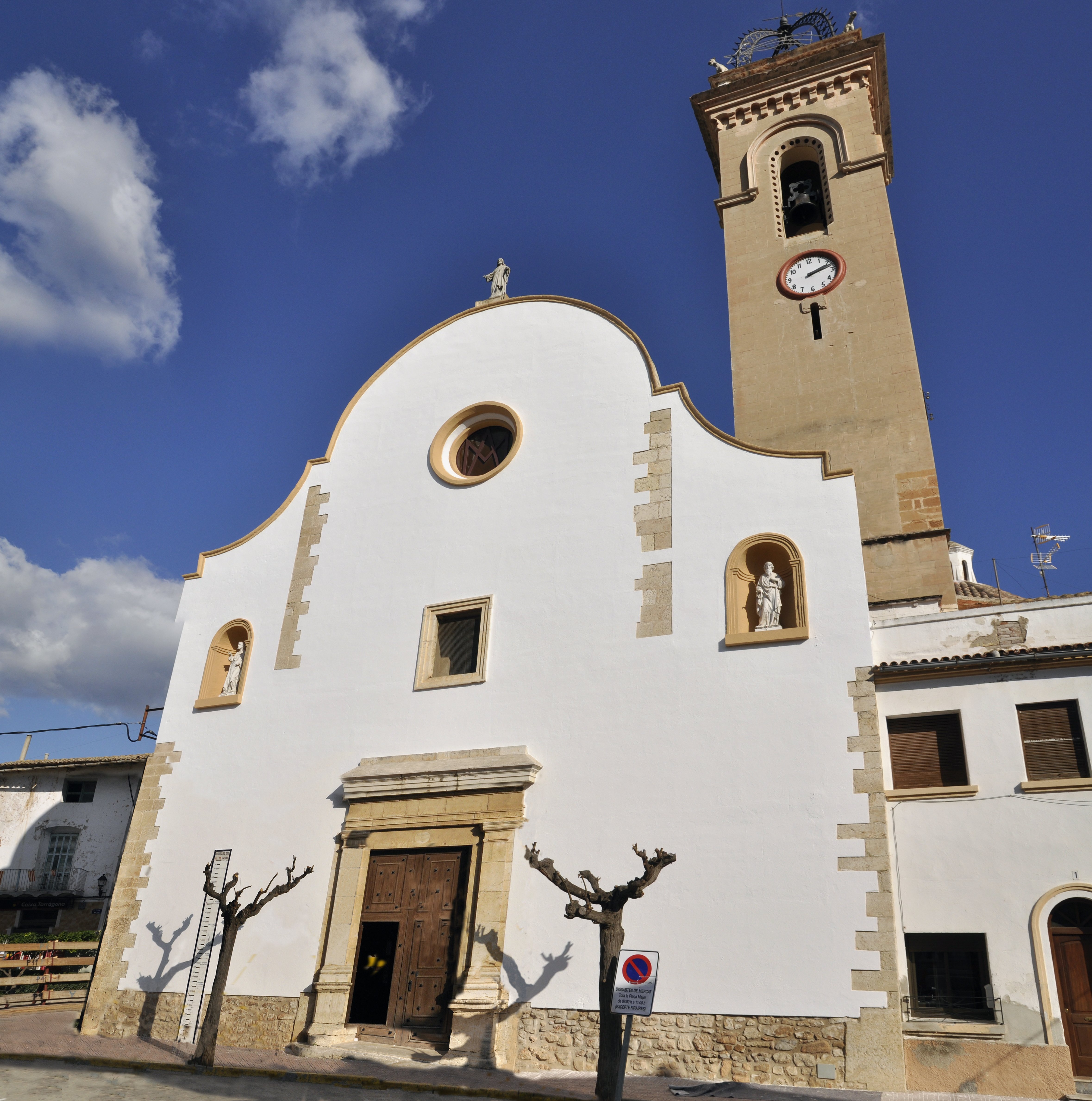 2-06-1-Exterior esglesia